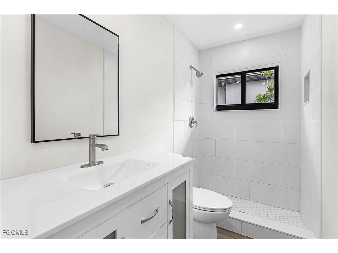 1721 SE 44th Street Cape Coral FL 33904 2025009773 image28