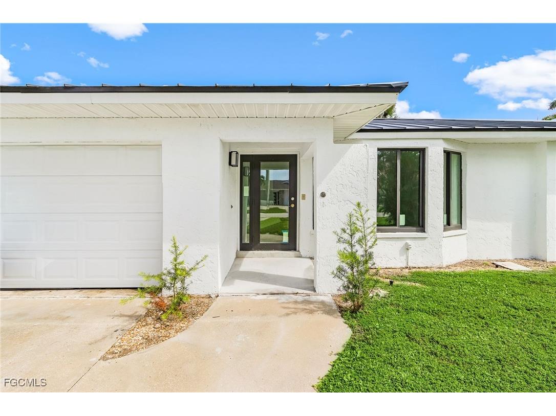 1721 SE 44th Street Cape Coral FL 33904 2025009773 image38