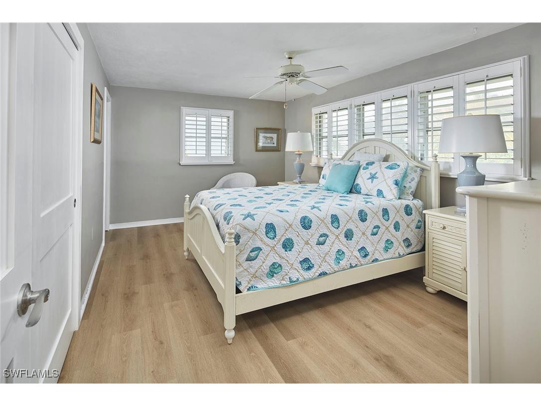 1721 Smugglers Cove Naples FL 34112 225057312 image9