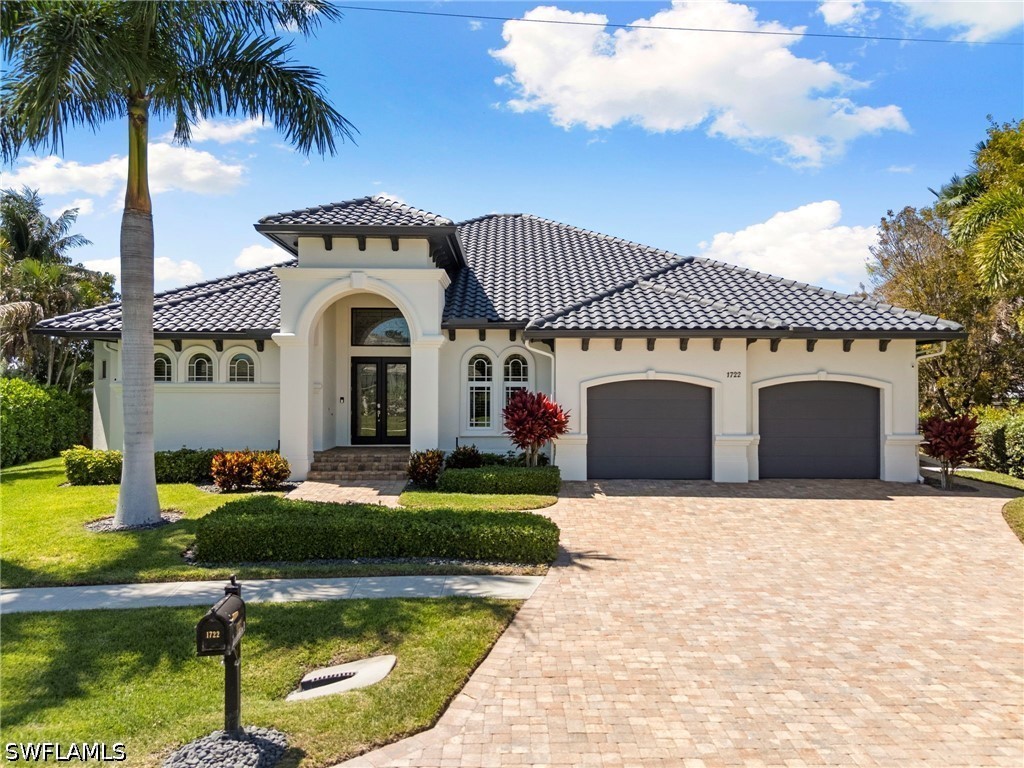 1722 N Bahama Avenue Marco Island FL 34145 226016182 image1