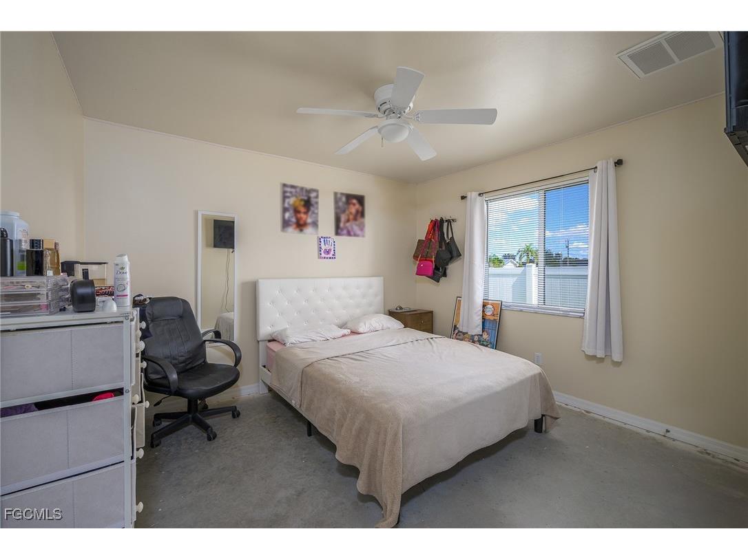 1722 NW 18th Street Cape Coral FL 33993 2025016398 image11