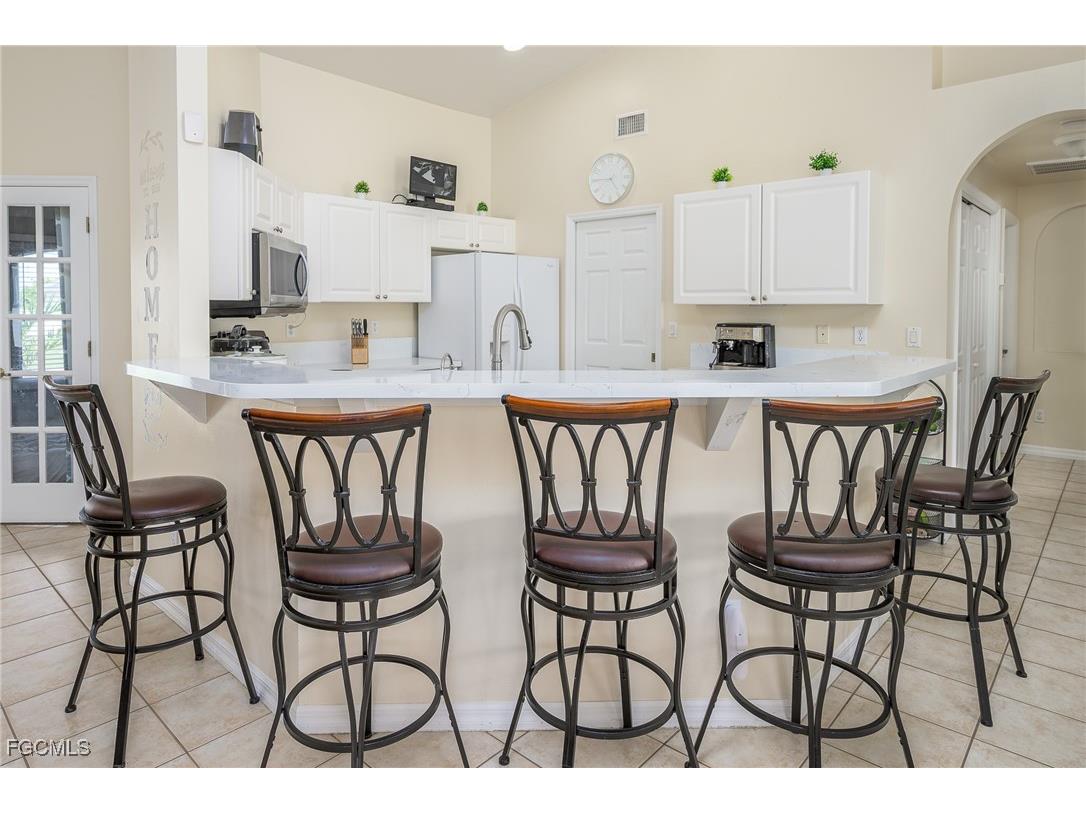 1722 NW 18th Street Cape Coral FL 33993 2025016398 image8