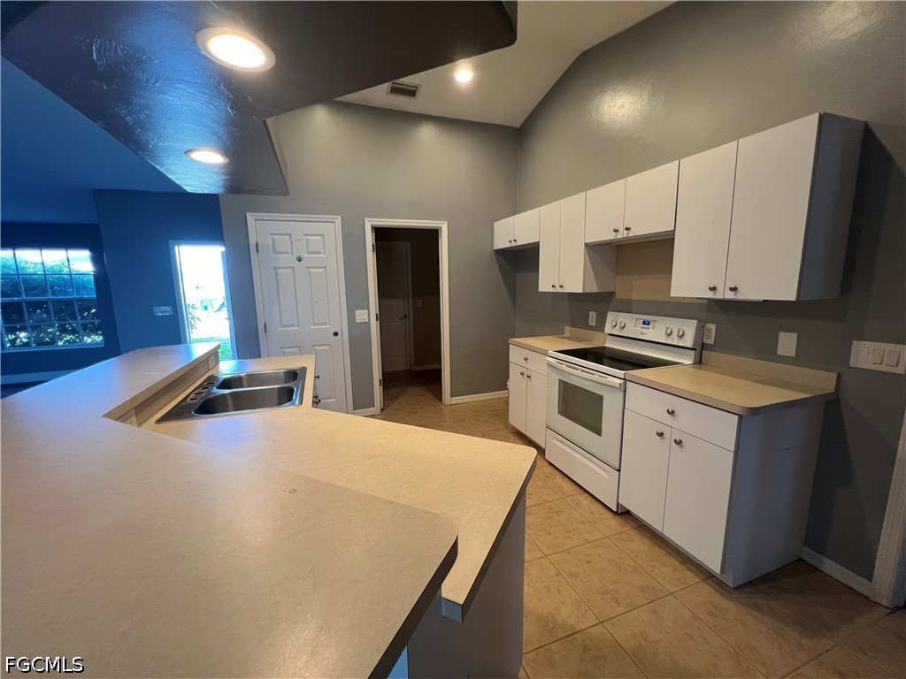 1722 NW 18th Terrace Cape Coral FL 33993 2026017234 image3