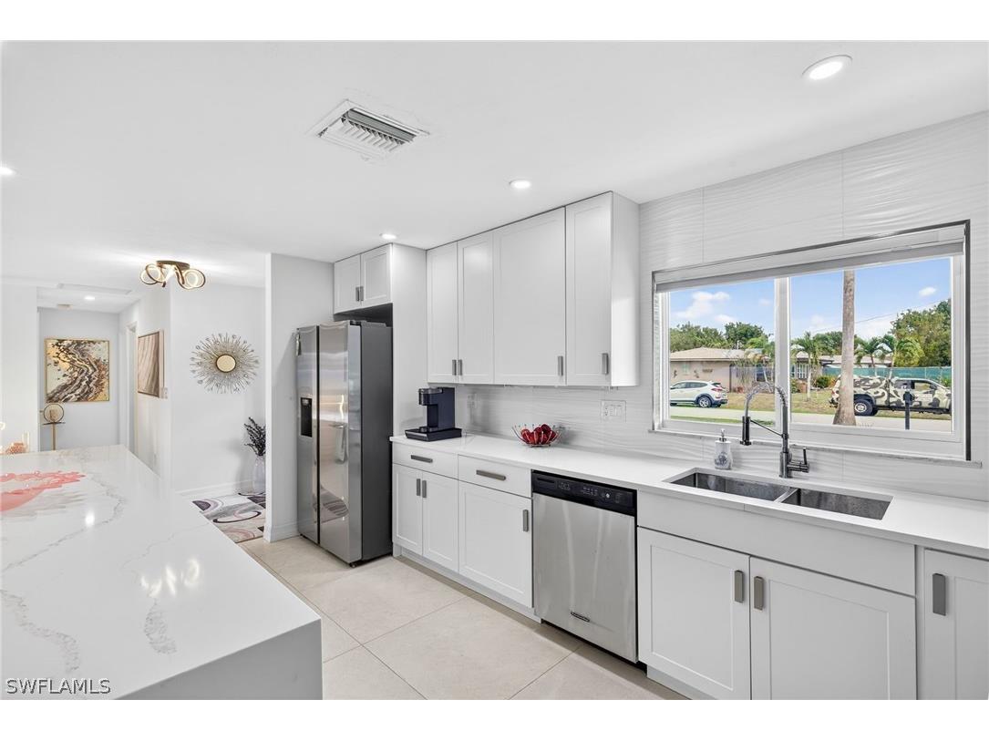 1722 SE 28th Street Cape Coral FL 33904 226012417 image17