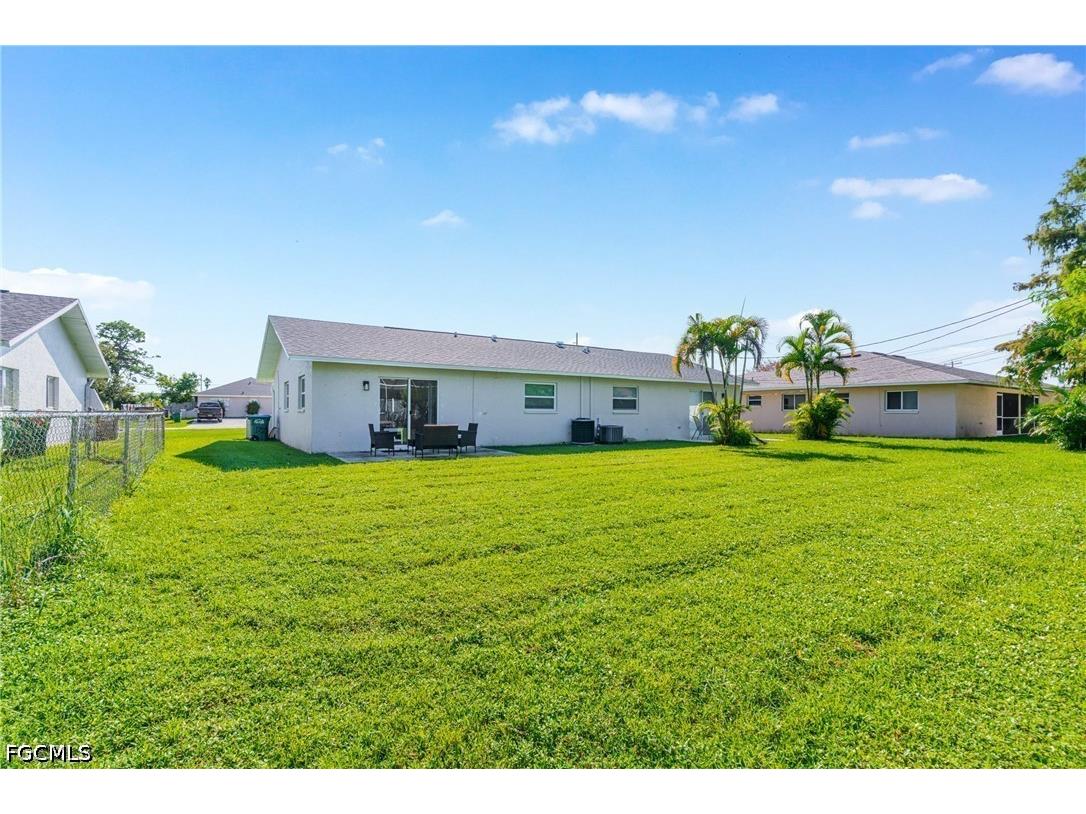 1722 SW Santa Barbara Place Cape Coral FL 33991 2026019142 image17