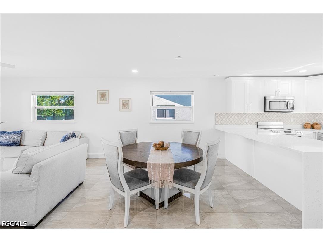 1722 SW Santa Barbara Place Cape Coral FL 33991 2026019142 image6