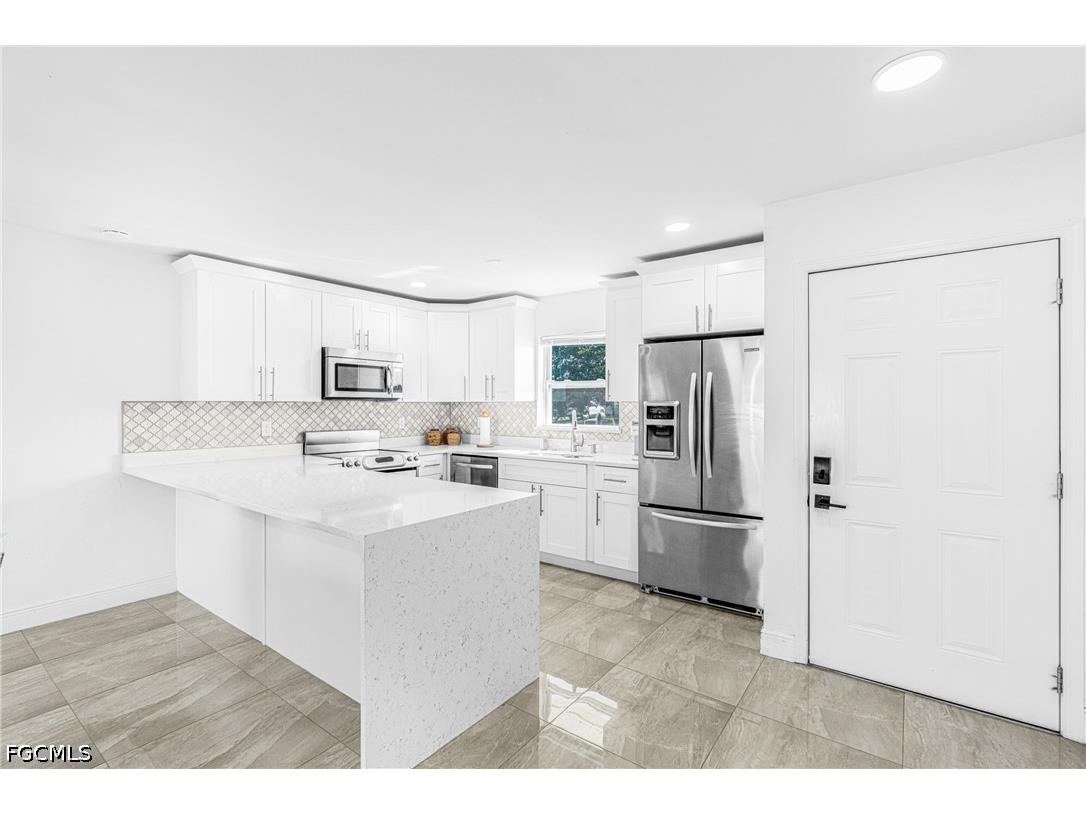 1722 SW Santa Barbara Place Cape Coral FL 33991 2026019142 image9