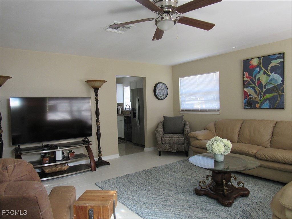 17226/17228 Whitewater Court Fort Myers Beach FL 33931 2025022124 image4