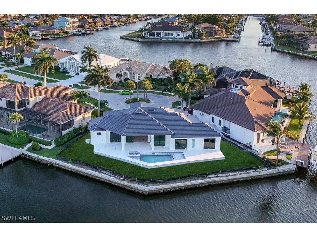 1723 Hummingbird Court Marco Island FL 34145 224024570 image1