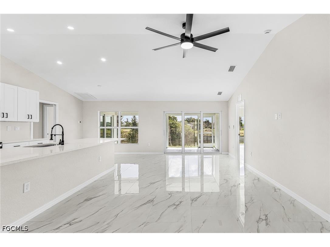 1723 NE 1st Avenue Cape Coral FL 33909 2026023282 image5