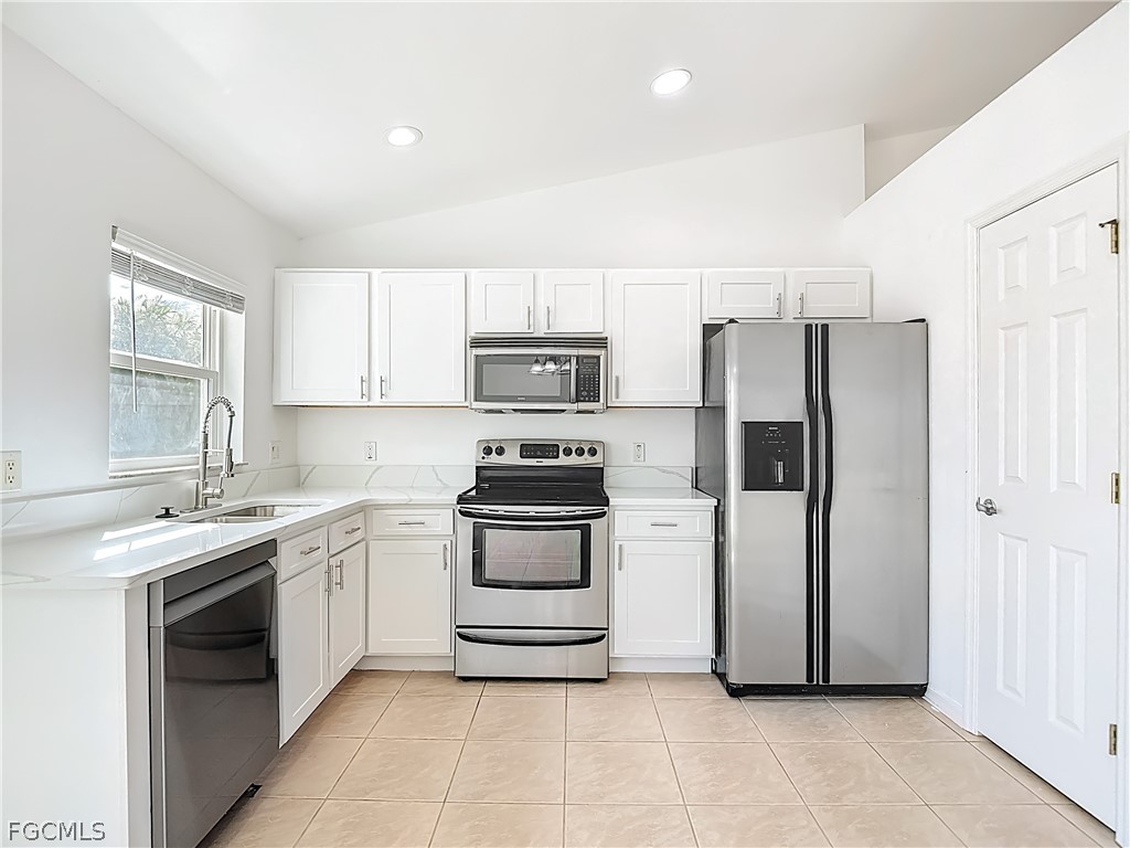 1723 NE 2nd Place Cape Coral FL 33909 2026006996 image13