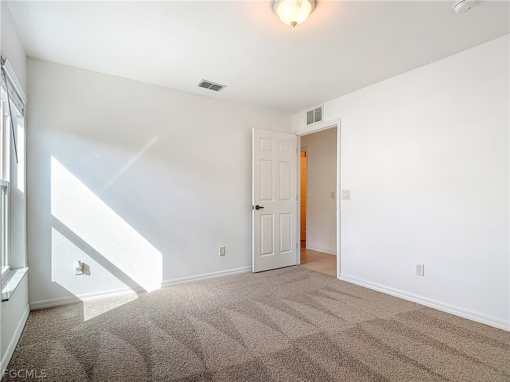 1723 NE 2nd Place Cape Coral FL 33909 2026006996 image18