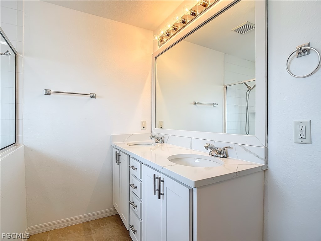 1723 NE 2nd Place Cape Coral FL 33909 2026006996 image30