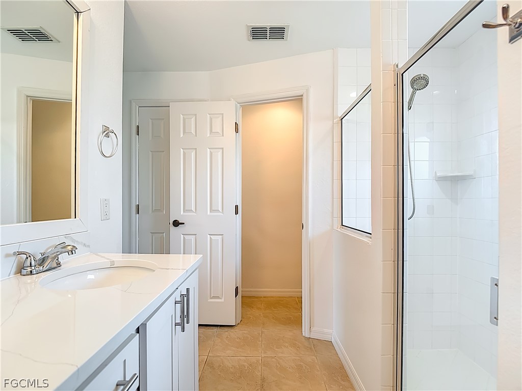 1723 NE 2nd Place Cape Coral FL 33909 2026006996 image32