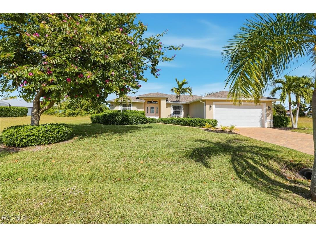 1723 SW 31st Lane Cape Coral FL 33914 2025003125 image1