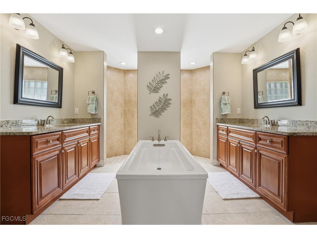 1723 SW 31st Lane Cape Coral FL 33914 2025003125 image16