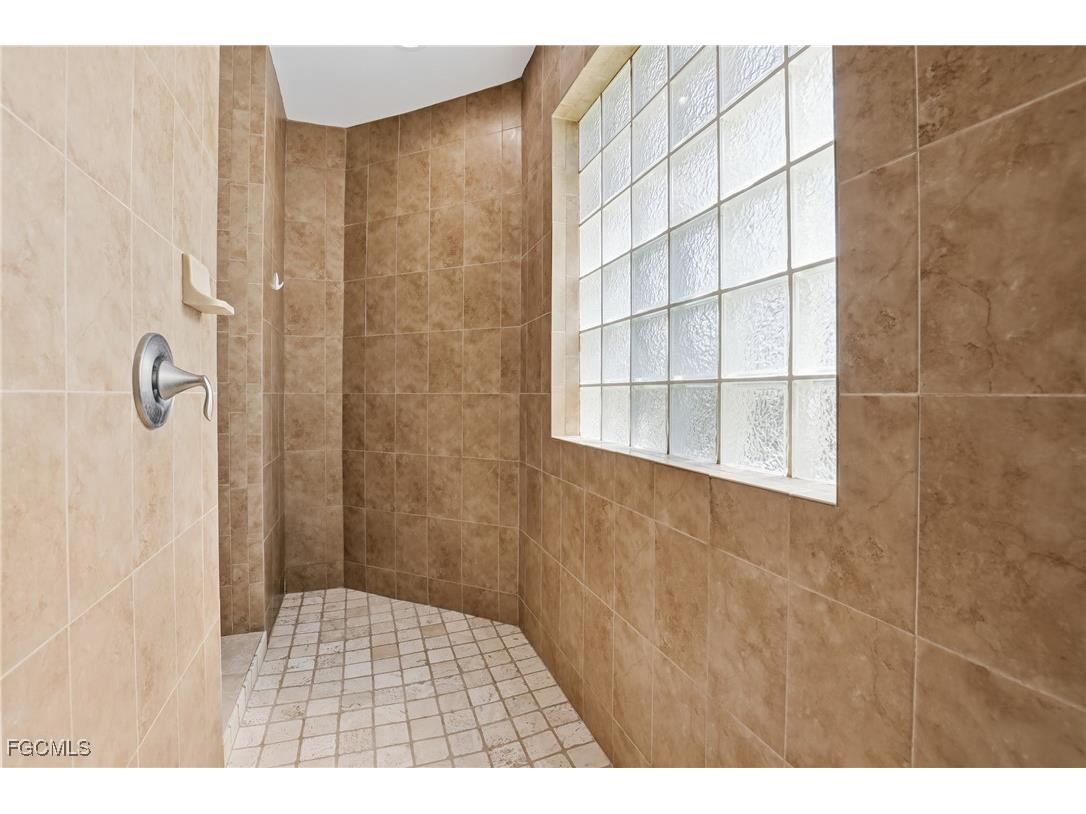 1723 SW 31st Lane Cape Coral FL 33914 2025003125 image18