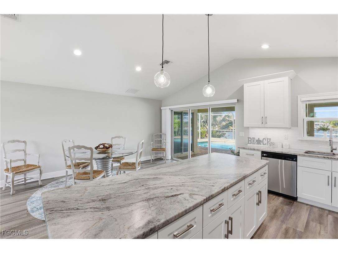 1723 SW 31st Lane Cape Coral FL 33914 2025003125 image5