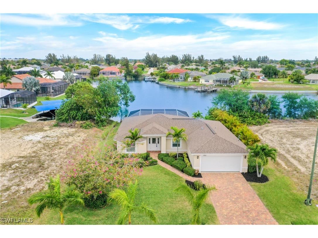 1723 SW 31st Lane Cape Coral FL 33914 223069935 image1