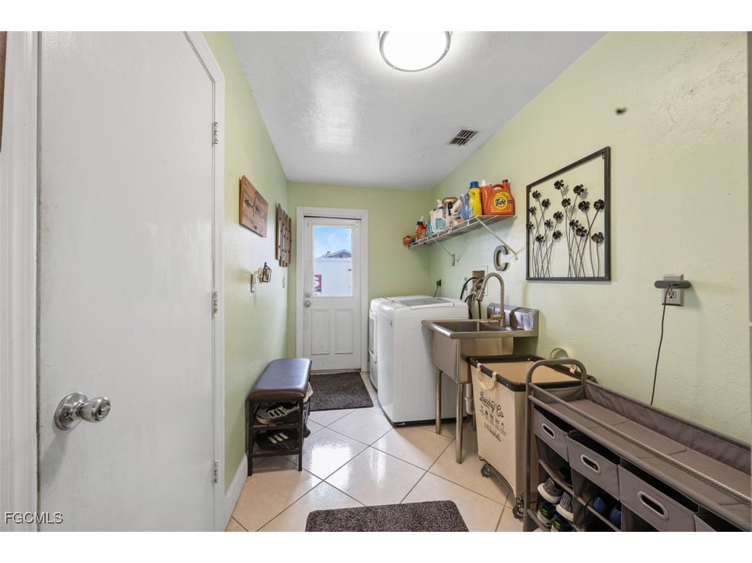 17235 Castleview Drive North Fort Myers FL 33917 2026002972 image25