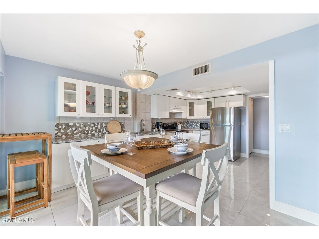 1724 Bald Eagle Drive #512C Naples FL 34105 225082583 image4