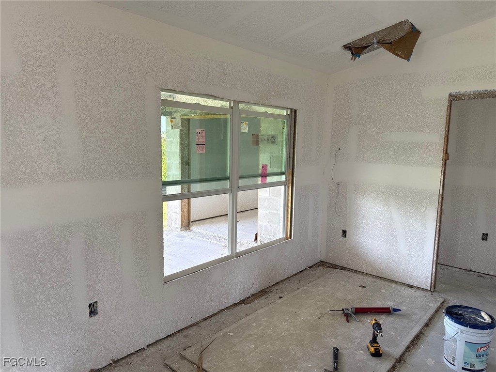 1724 NE 27th Terrace Cape Coral FL 33909 2025003983 image3