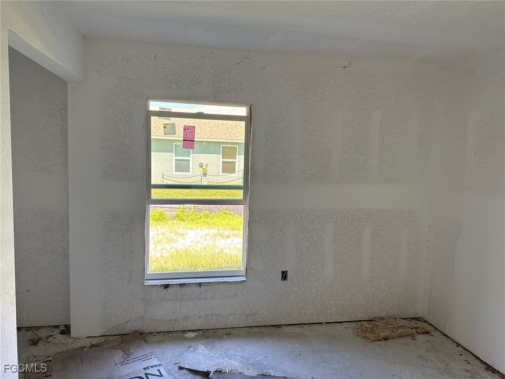 1724 NE 27th Terrace Cape Coral FL 33909 2025003983 image7