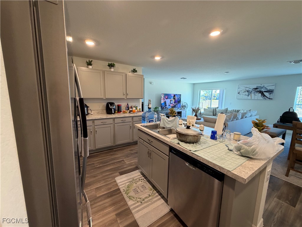 1724 NW 11th Place Cape Coral FL 33993 2025021961 image8