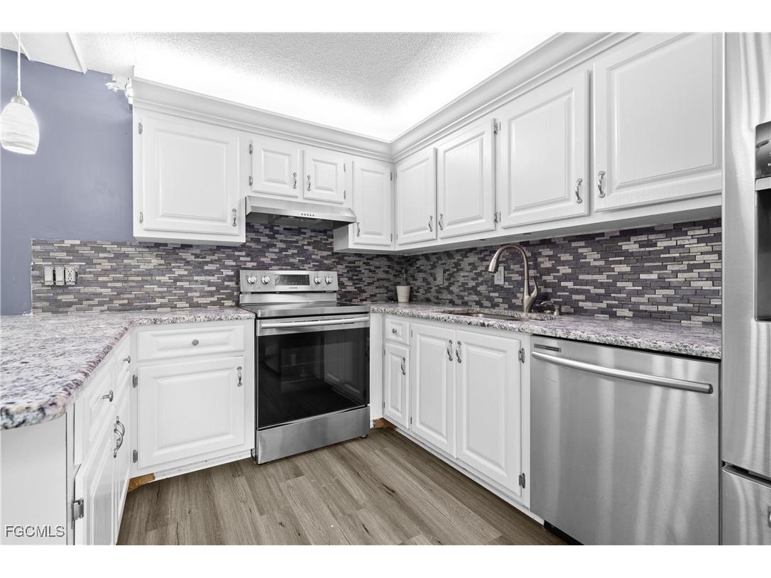 1724 Park Meadows Drive #1 Fort Myers FL 33907 2025024399 image7