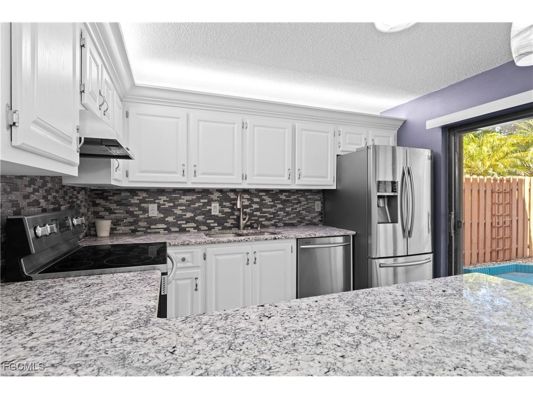 1724 Park Meadows Drive #1 Fort Myers FL 33907 2025024399 image9