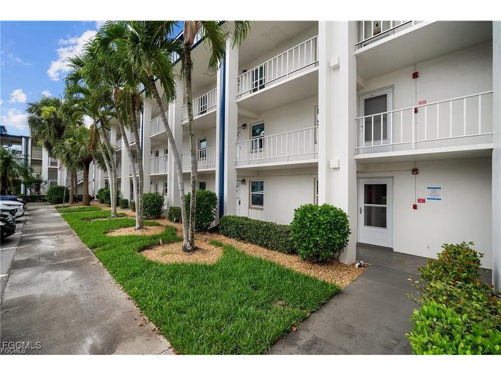 1724 Pine Valley Drive #104 Fort Myers FL 33907 2025018960 image1