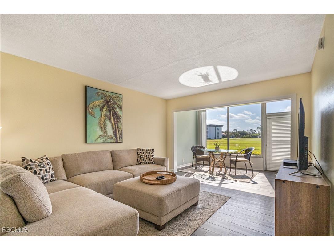 1724 Pine Valley Drive #106 Fort Myers FL 33907 2025011819 image1