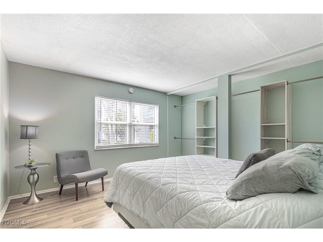 1724 Pine Valley Drive #106 Fort Myers FL 33907 2025011819 image8