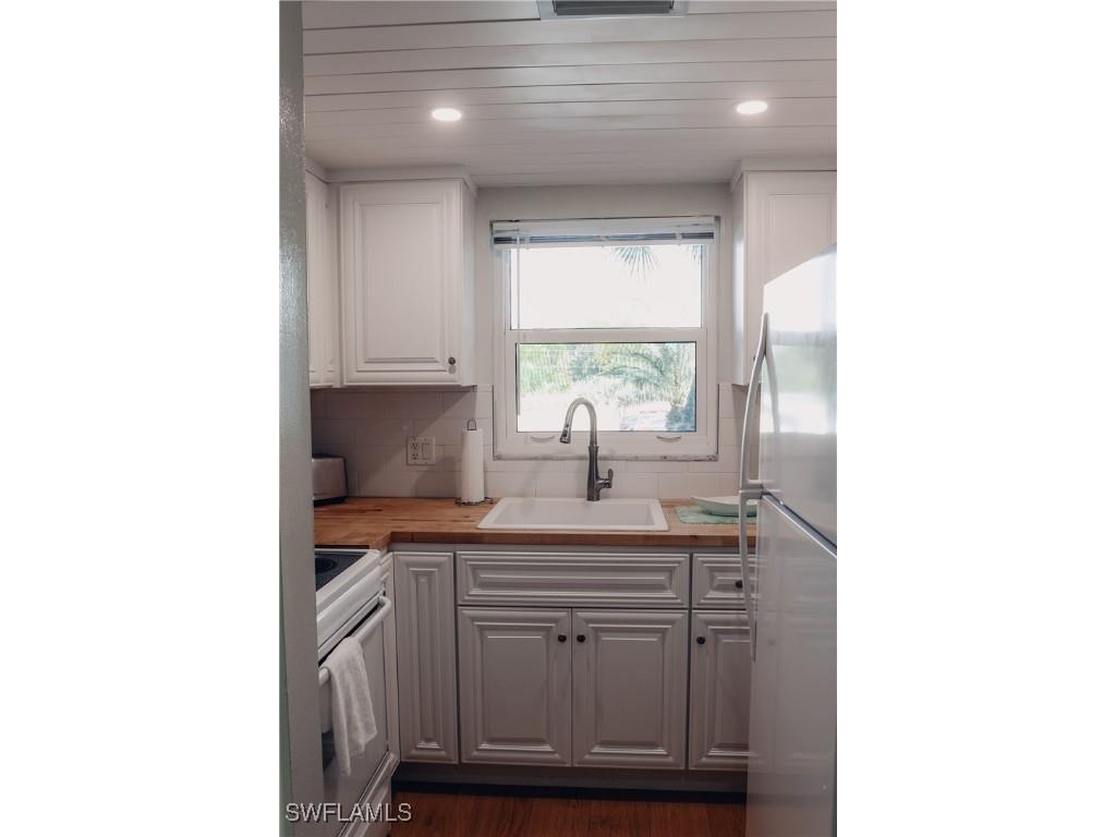 1724 Pine Valley Drive #201 Fort Myers FL 33907 225080184 image15