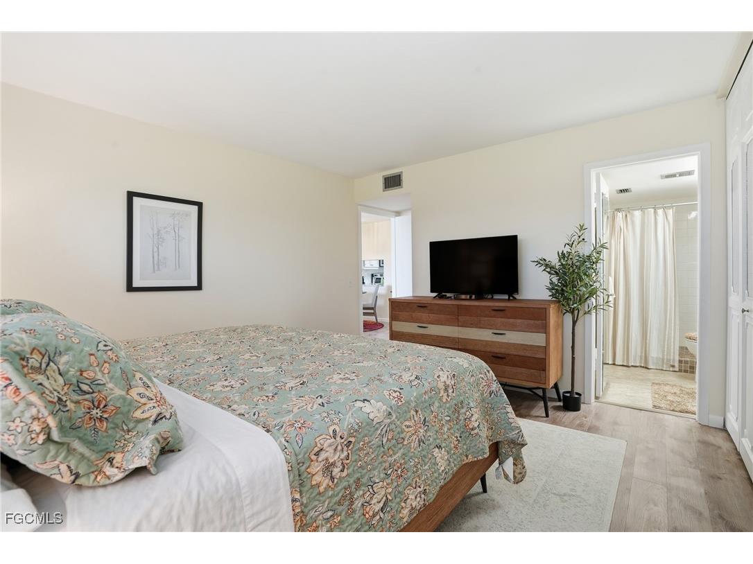 1724 Pine Valley Drive #213 Fort Myers FL 33907 2025021391 image15