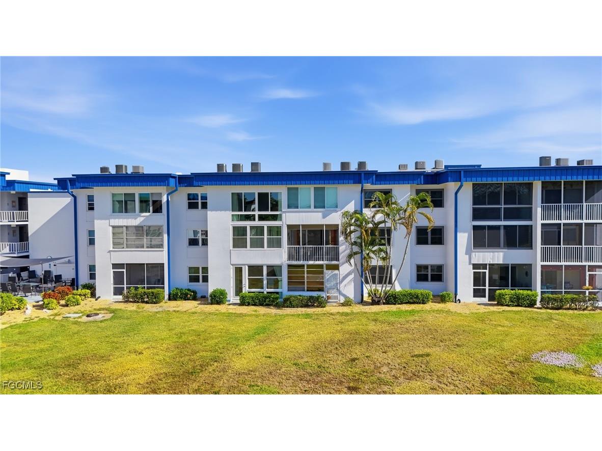 1724 Pine Valley Drive #213 Fort Myers FL 33907 2025021391 image44