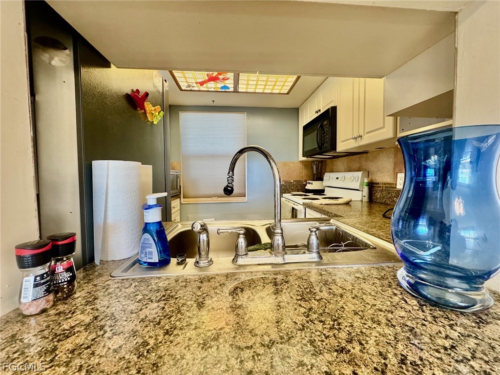 1724 Pine Valley Drive #308 Fort Myers FL 33907 2026009729 image9