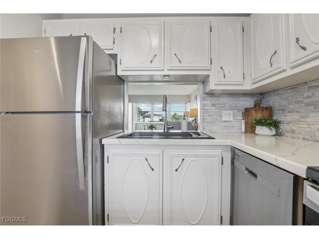 1724 Pine Valley Drive #310 Fort Myers FL 33907 2025014765 image12
