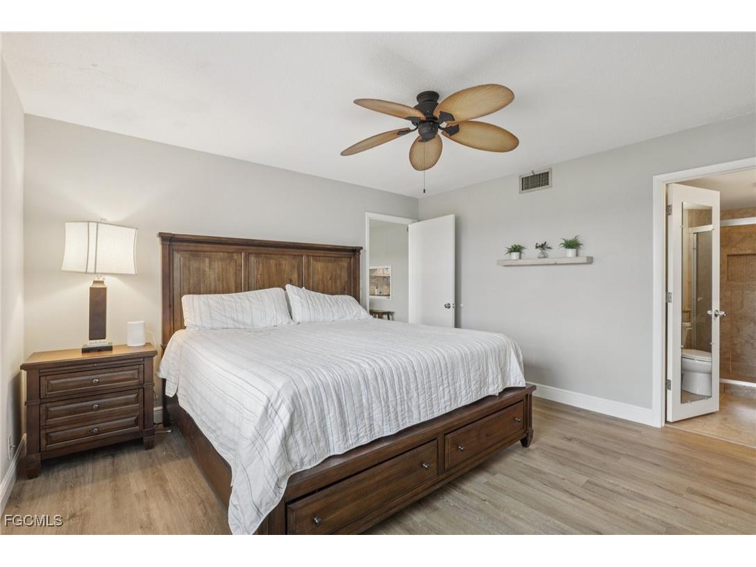 1724 Pine Valley Drive #310 Fort Myers FL 33907 2025014765 image19