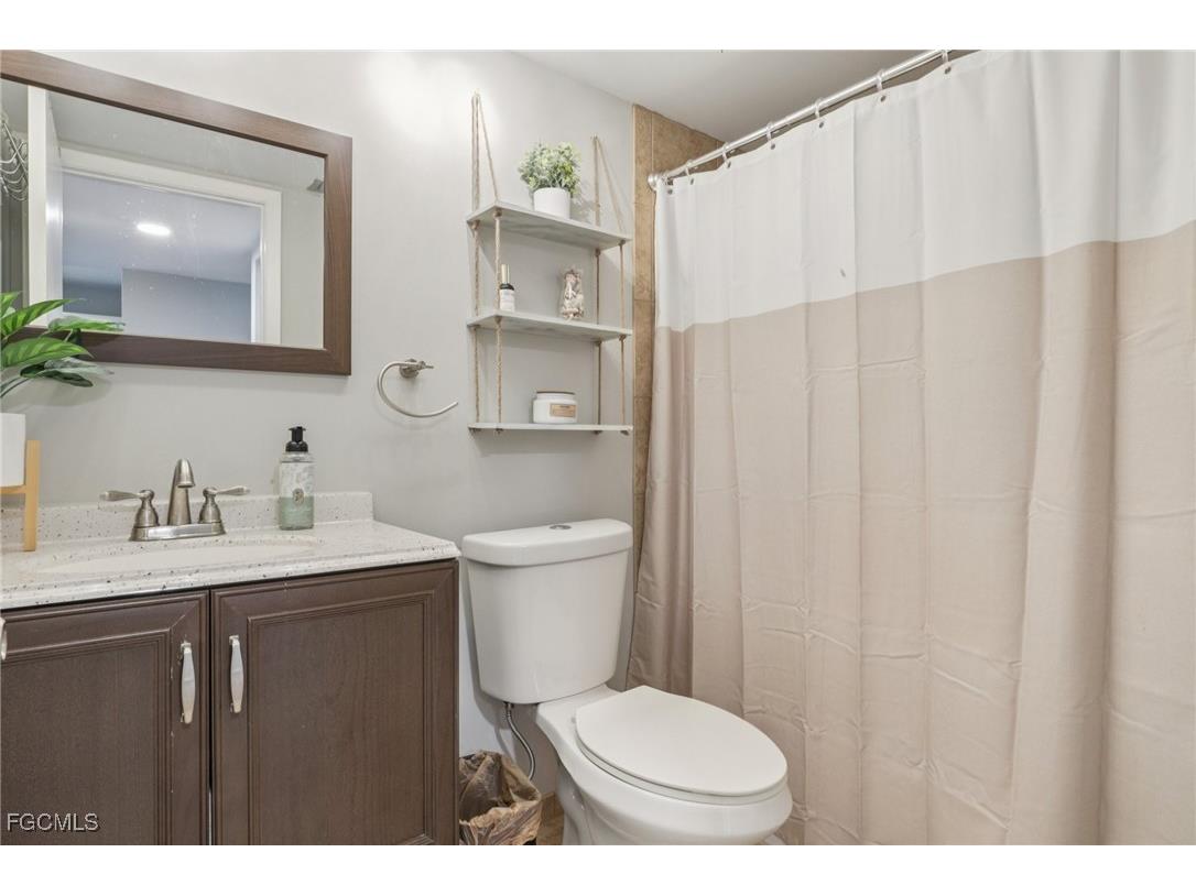 1724 Pine Valley Drive #310 Fort Myers FL 33907 2025014765 image20