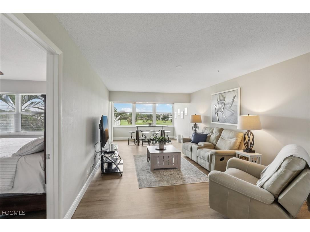 1724 Pine Valley Drive #310 Fort Myers FL 33907 2025014765 image7