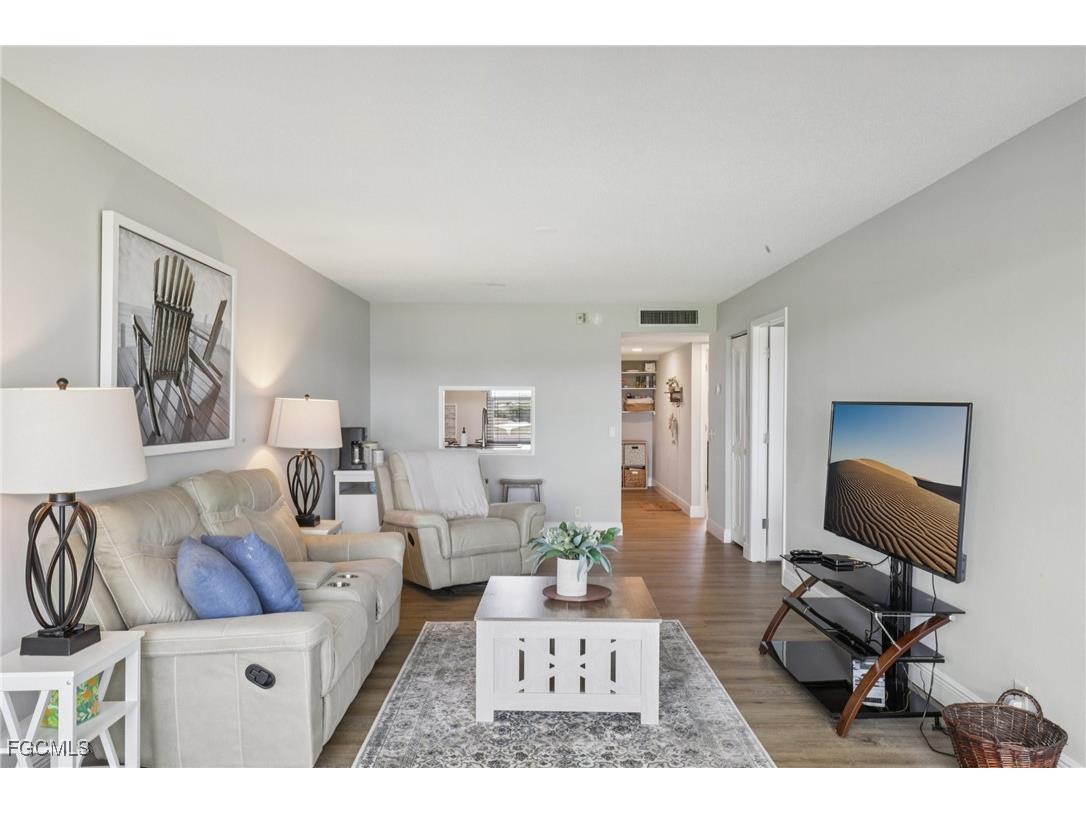 1724 Pine Valley Drive #310 Fort Myers FL 33907 2025014765 image8