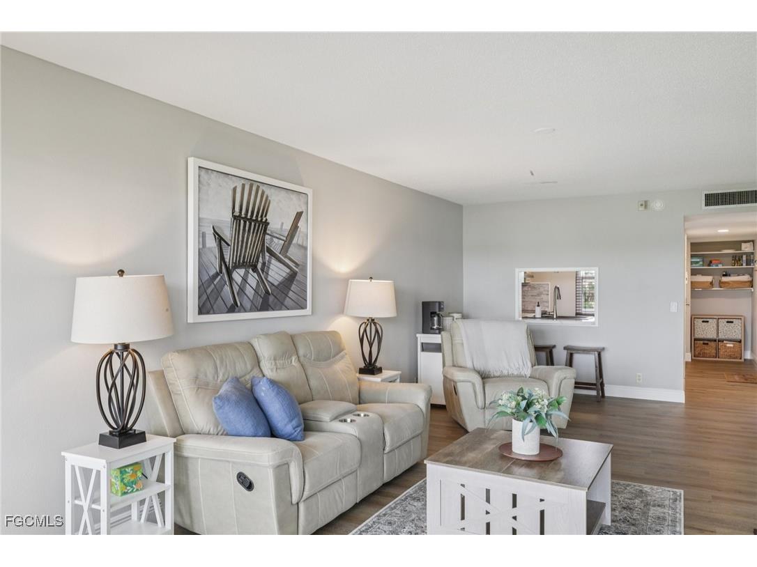 1724 Pine Valley Drive #310 Fort Myers FL 33907 2025014765 image9