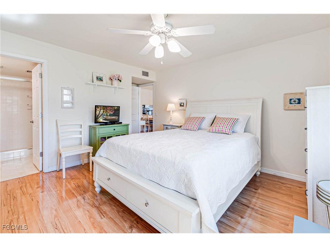 1724 Pine Valley Drive #318 Fort Myers FL 33907 2025000441 image25