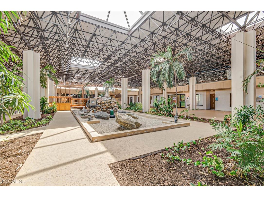 1724 Pine Valley Drive #318 Fort Myers FL 33907 2025000441 image5