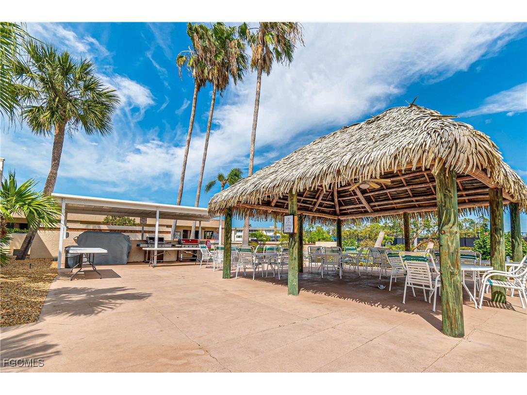 1724 Pine Valley Drive #318 Fort Myers FL 33907 2025000441 image7