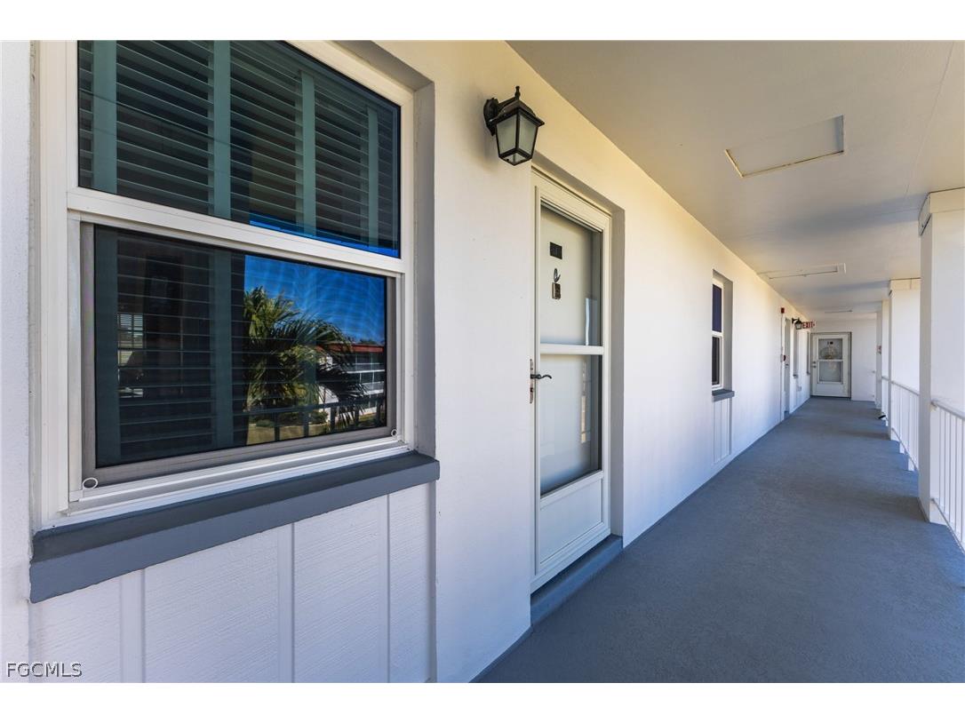 1724 Pine Valley Drive #318 Fort Myers FL 33907 2026010042 image21