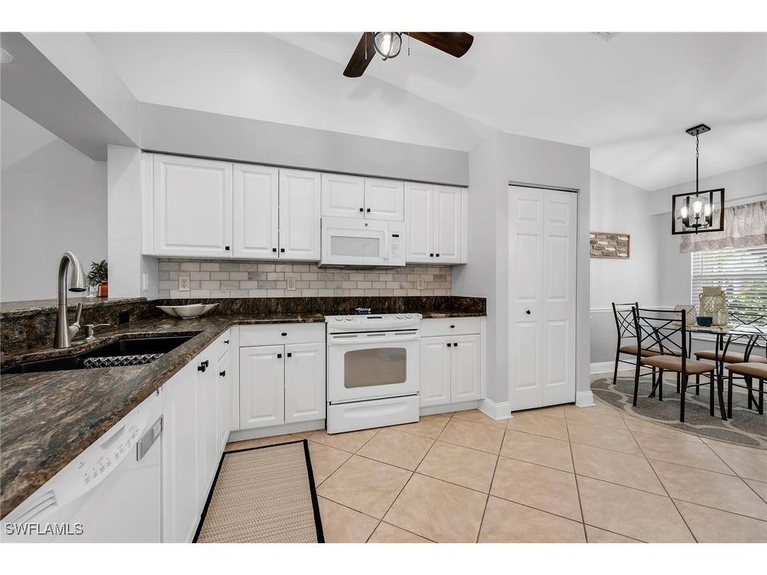 1724 Royal Circle #901 Naples FL 34112 225056215 image12