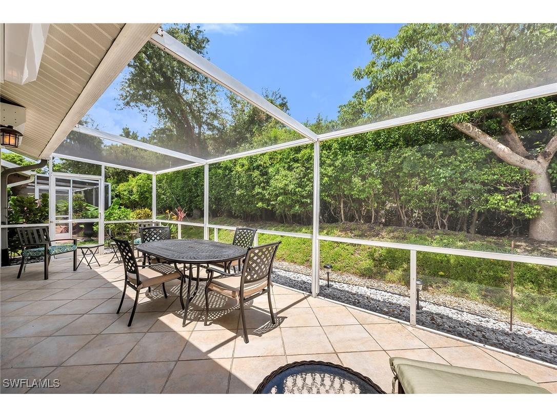 1724 Royal Circle #901 Naples FL 34112 225056215 image28