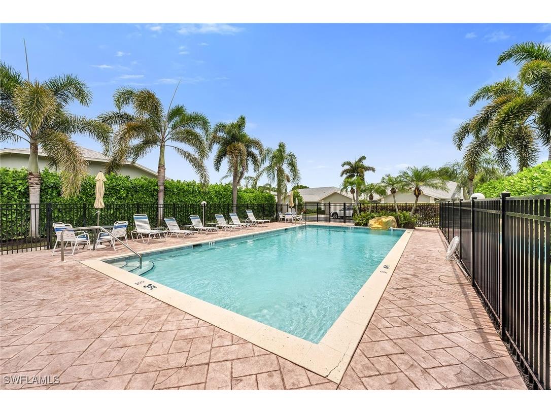 1724 Royal Circle #901 Naples FL 34112 225056215 image37